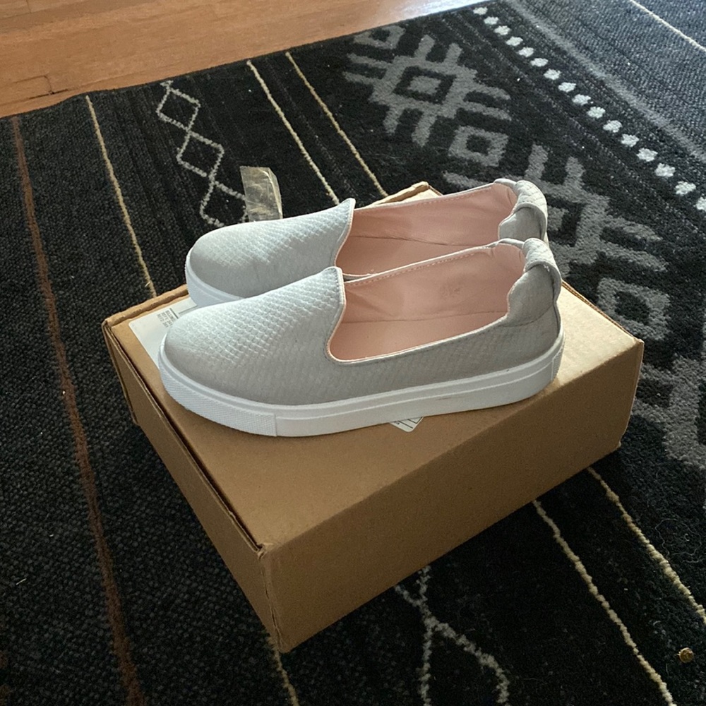 Topshop slip-on slide sneakers in gray snake skin  vegan leather EUC